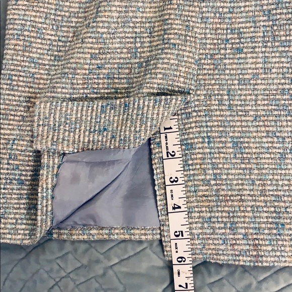 Albert Nipon tweed skirt. - Picture 10 of 11